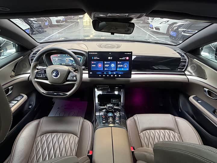 Фото 4 - BYD Han