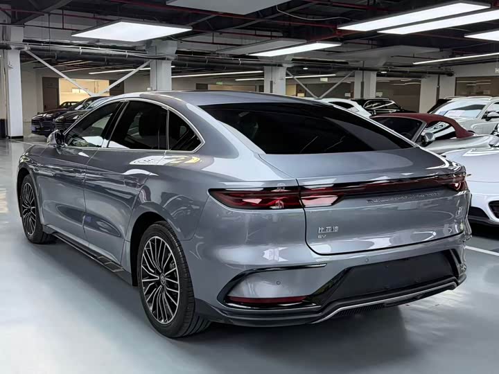 Фото 9 - BYD Han