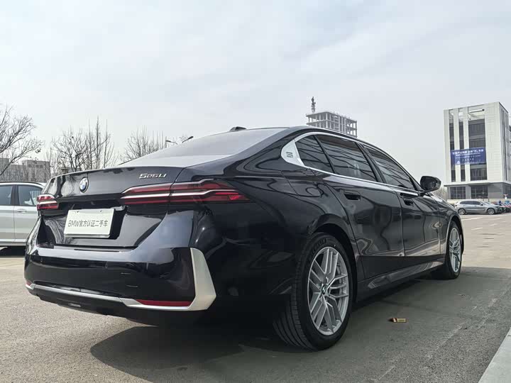 Фото 5 - BMW 5 Series