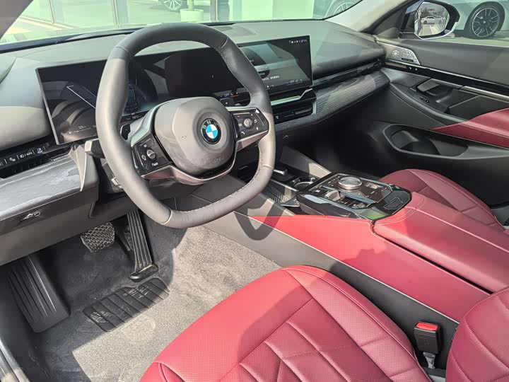 Фото 7 - BMW 5 Series