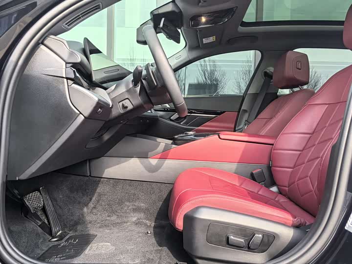 Фото 9 - BMW 5 Series