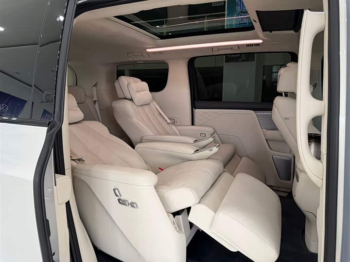 Фото 8 - Buick OMPV