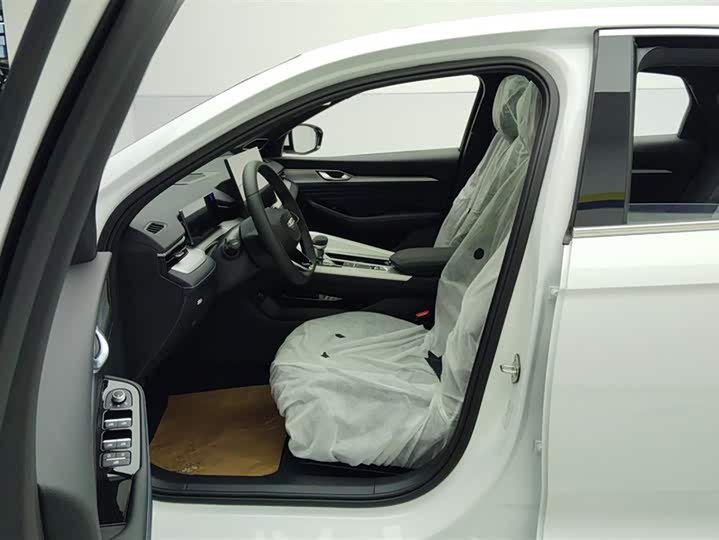 Photo 9 - Geely Preface