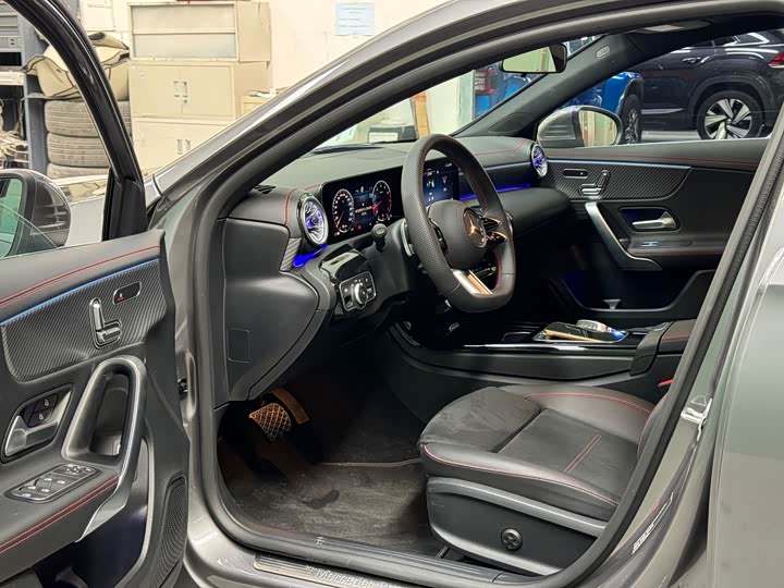 Фото 4 - Mercedes-Benz A-Class