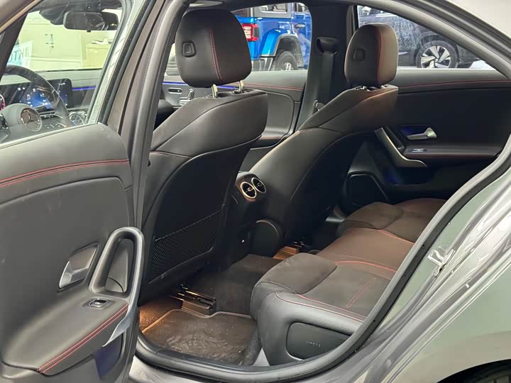 Фото 5 - Mercedes-Benz A-Class