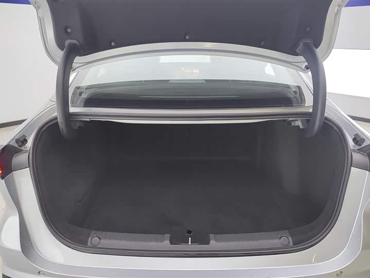 Фото 4 - Geely Galaxy L6