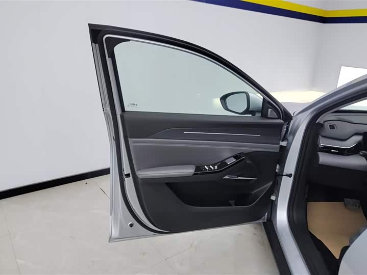 Фото 7 - Geely Galaxy L6