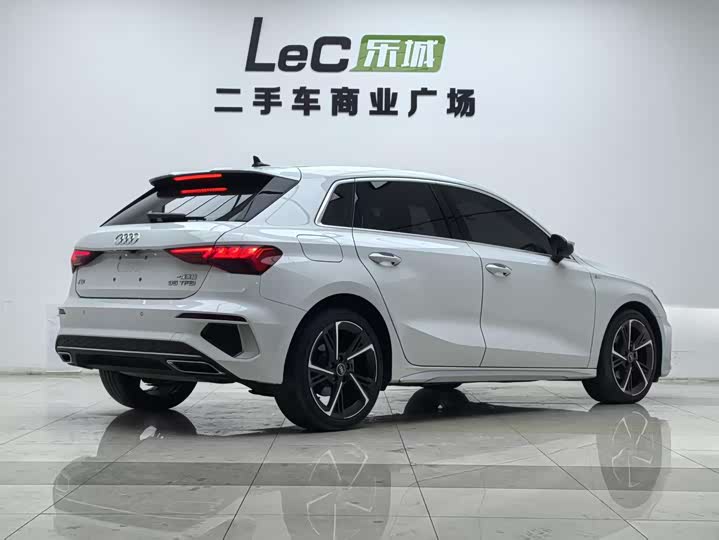 Фото 5 - Audi A3