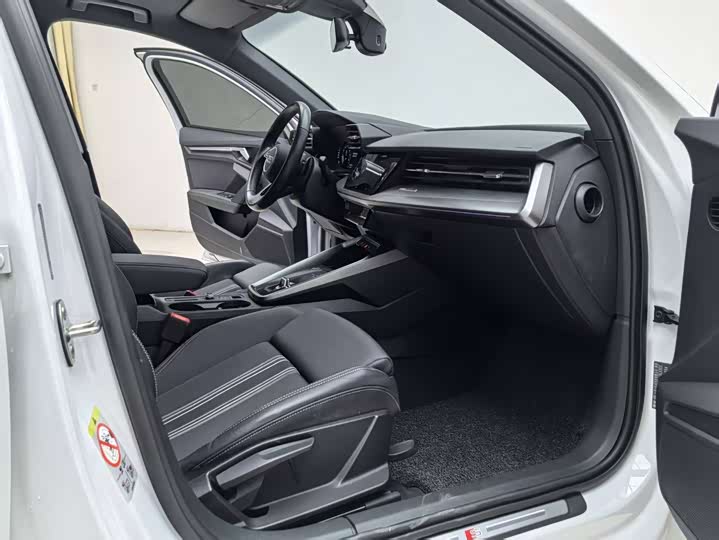 Фото 8 - Audi A3