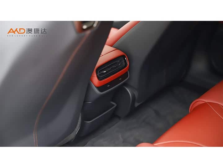 Фото 9 - Xiaomi SU7