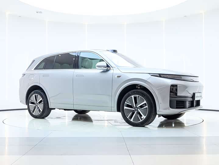 Фото 2 - LiXiang L7