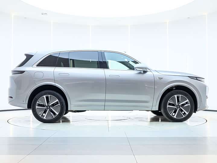 Фото 8 - LiXiang L7