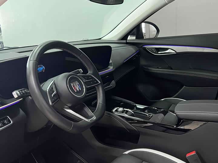 Фото 9 - Buick Envision Plus