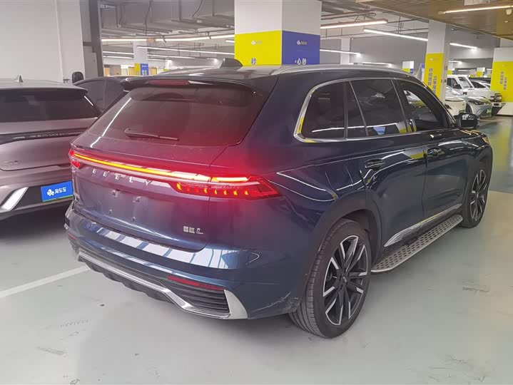 Фото 3 - Geely Monjaro