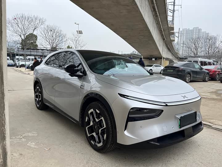 Фото 1 - XPeng G7