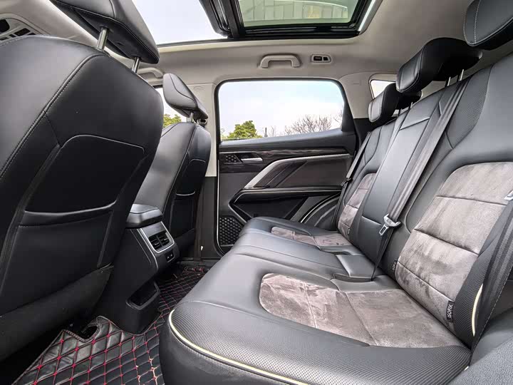 Фото 8 - Haval H6