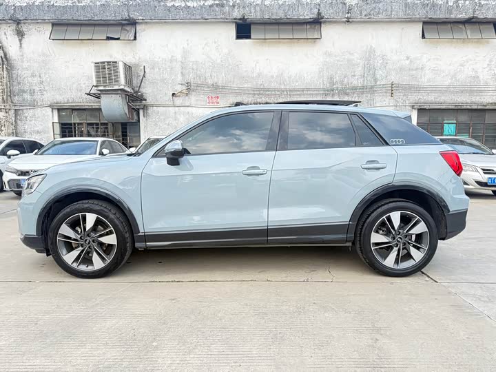 Фото 8 - Audi Q2L