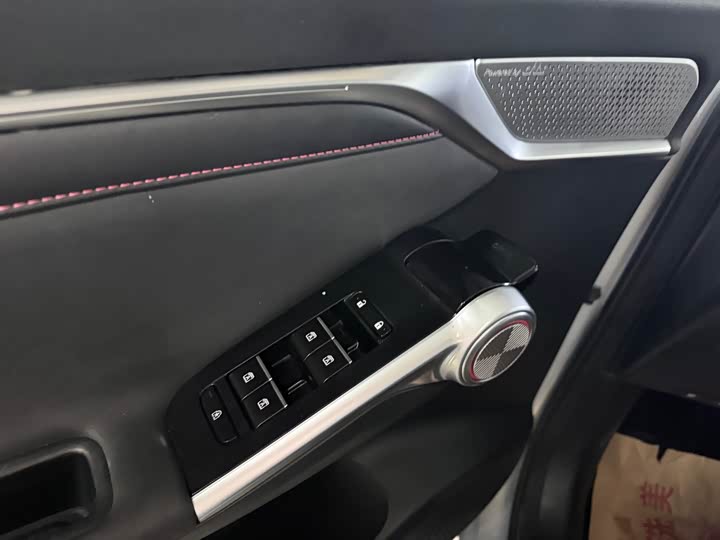 GAC Trumpchi Emkoo 2022 2022款 1.5T 超新星Pro版