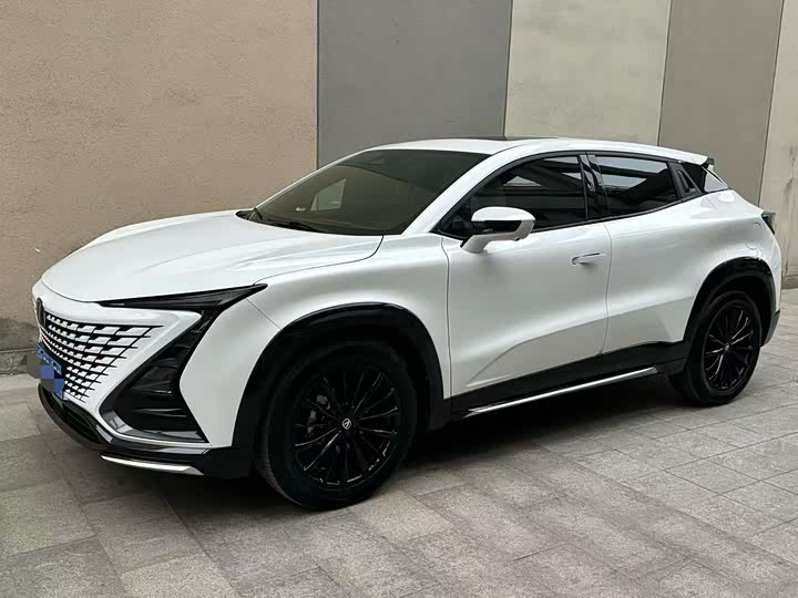 Фото 1 - Changan UNI-T