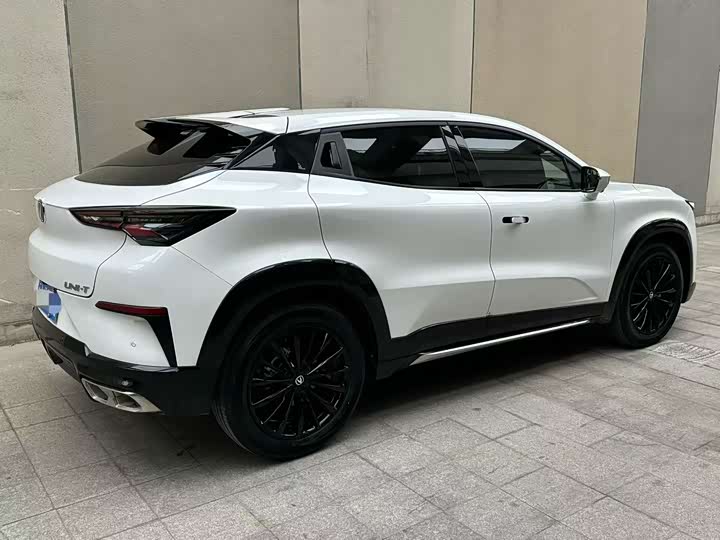 Фото 6 - Changan UNI-T