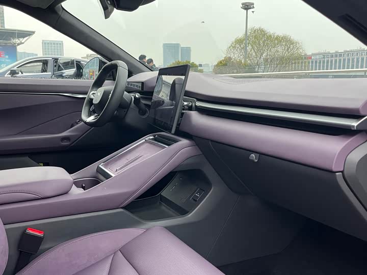 Фото 7 - XPeng P7