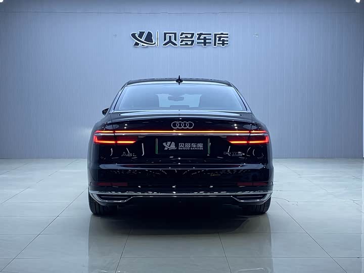 Фото 4 - Audi A8 Hybrid