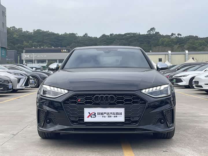 Фото 2 - Audi S4