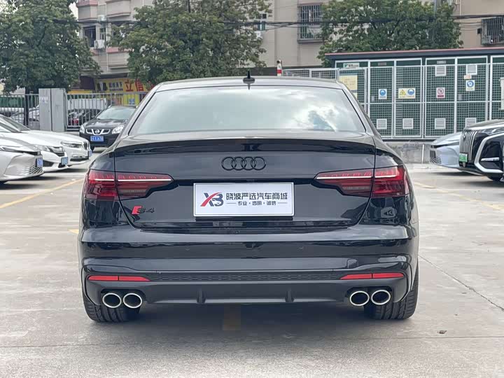 Фото 5 - Audi S4