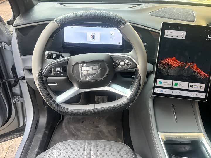 Фото 8 - Geely Galaxy L7