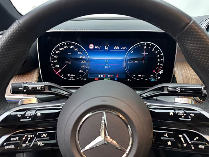 Фото 2 - Mercedes-Benz GLC-Class Hybrid