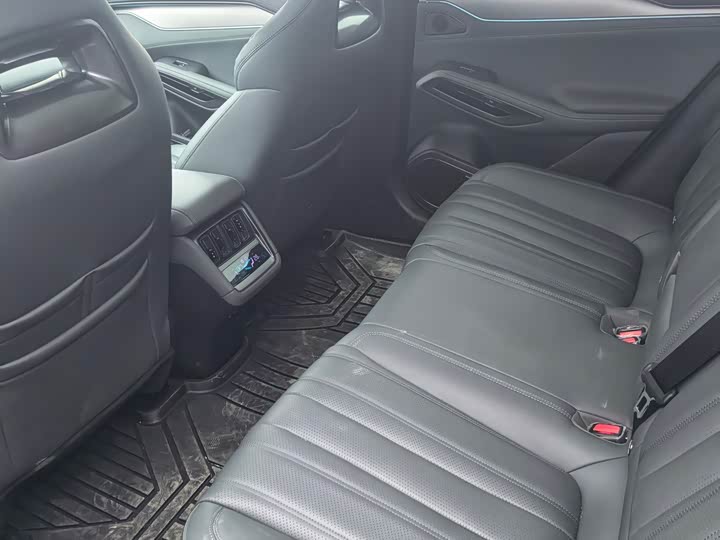 Фото 3 - BYD Song L