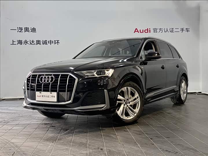Фото 1 - Audi Q7
