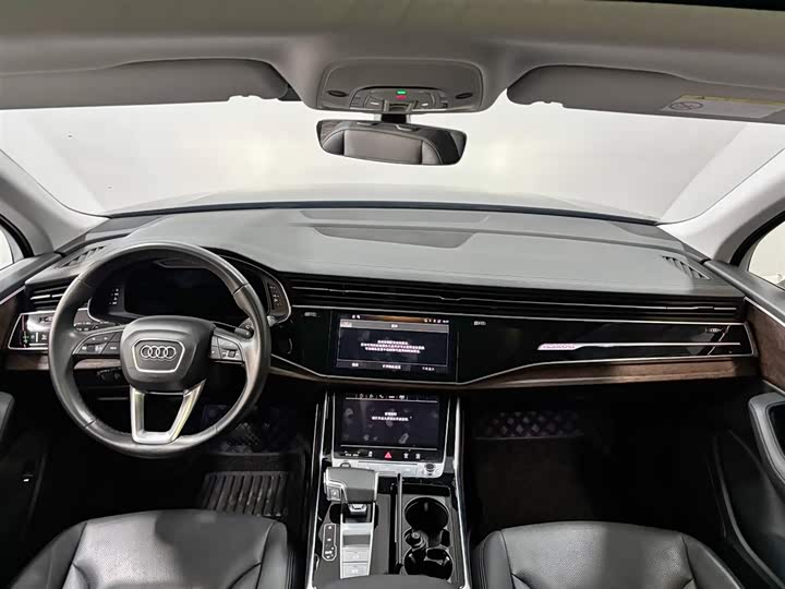 Фото 6 - Audi Q7