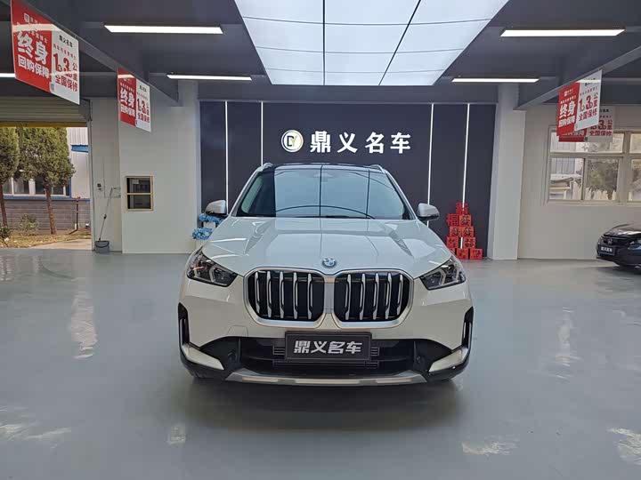 Фото 1 - BMW X1