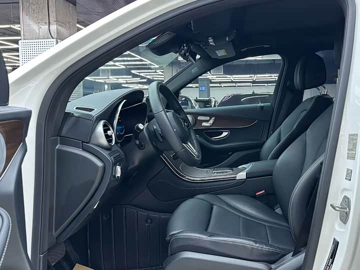 Фото 4 - Mercedes-Benz GLC-Class