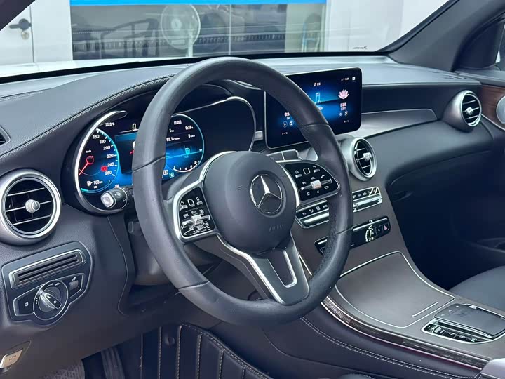 Фото 7 - Mercedes-Benz GLC-Class