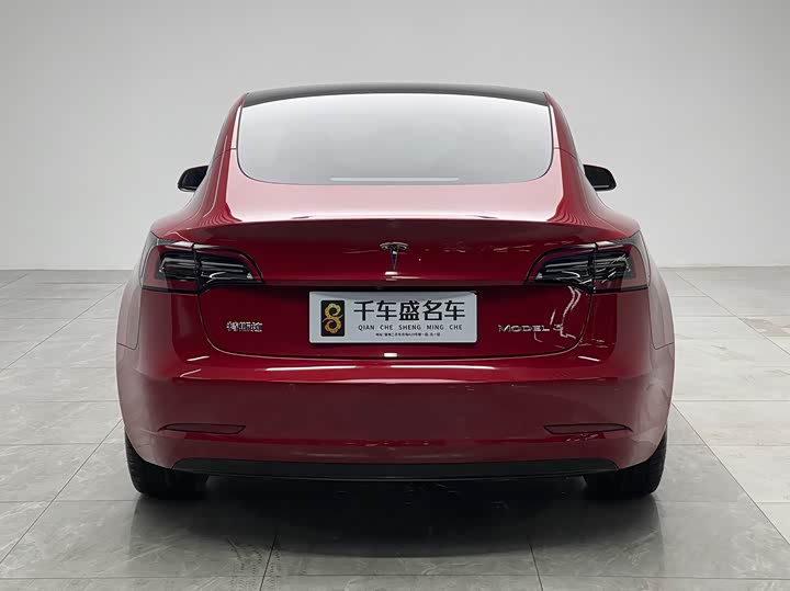 Фото 5 - Tesla Model 3