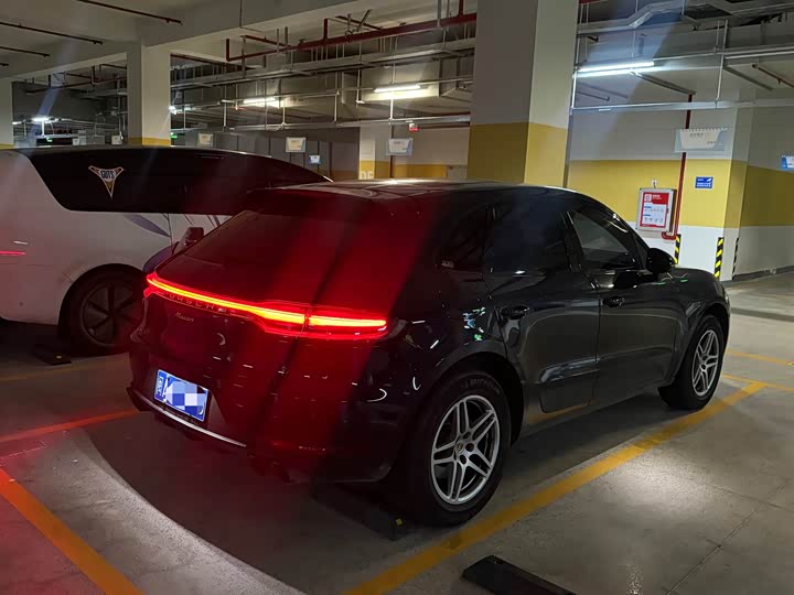 Фото 3 - Porsche Macan