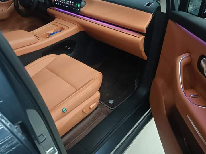 Фото 8 - Leapmotor C10