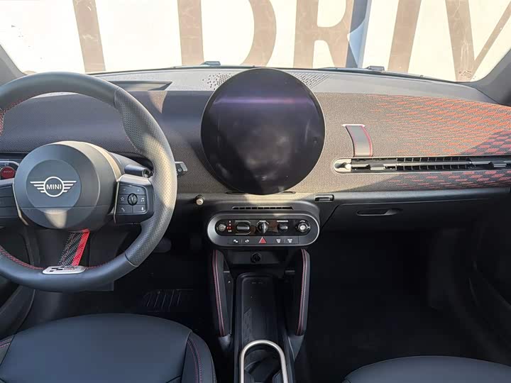 Фото 9 - Mini Cooper JCW