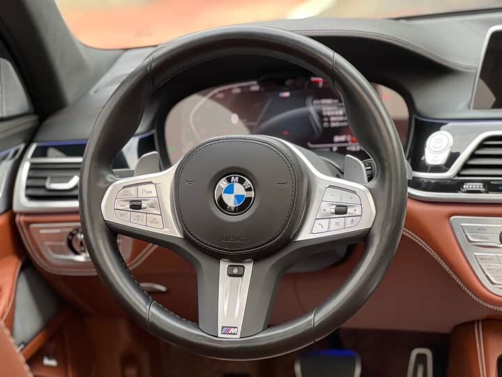 Фото 7 - BMW 7 Series