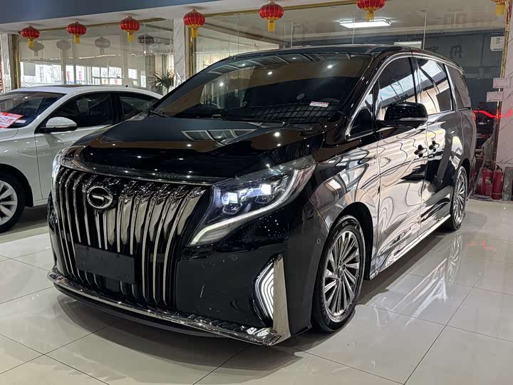 Фото 1 - GAC Trumpchi M8