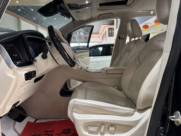 Фото 4 - GAC Trumpchi M8