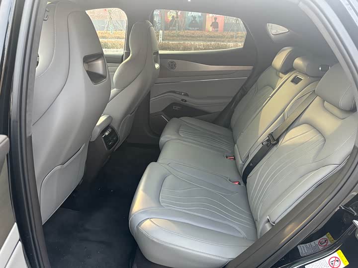 Фото 8 - Denza N7