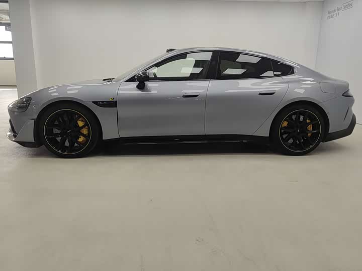 Фото 4 - Xiaomi SU7 Ultra