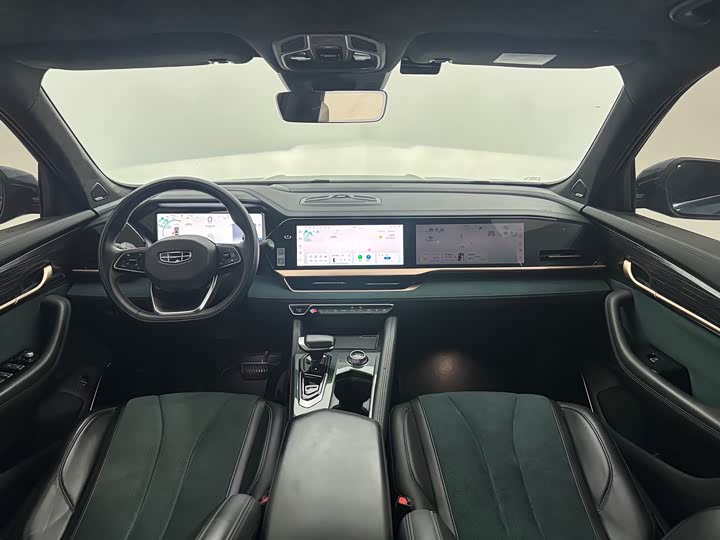 Фото 2 - Geely Monjaro