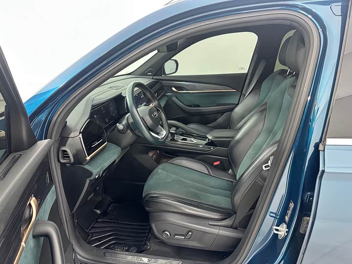 Фото 4 - Geely Monjaro