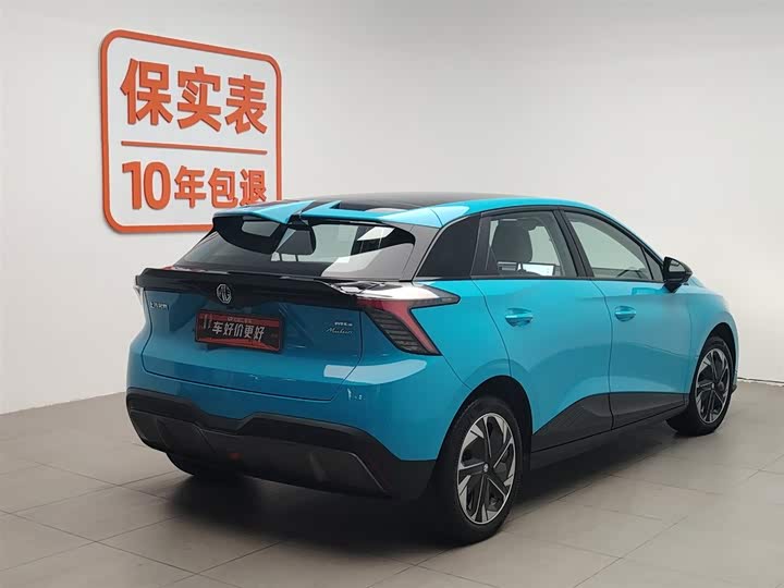 Фото 2 - MG Motor 4 EV