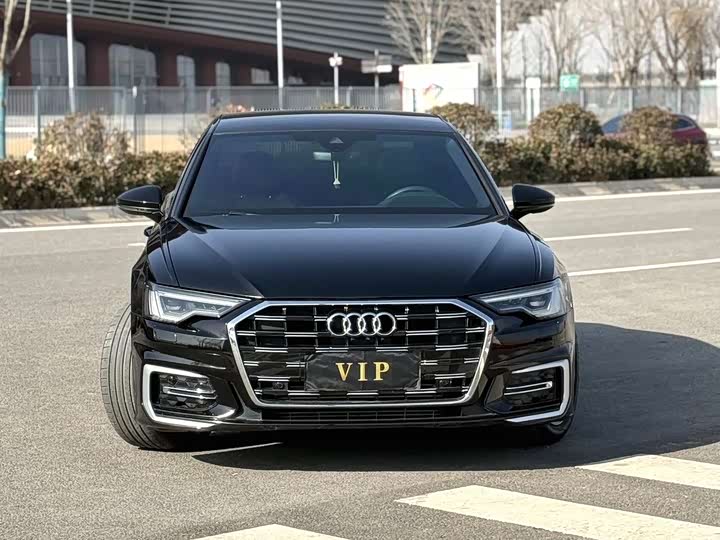 Photo 2 - Audi A6L