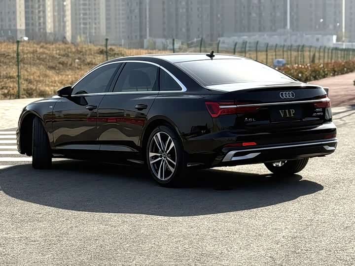 Photo 7 - Audi A6L